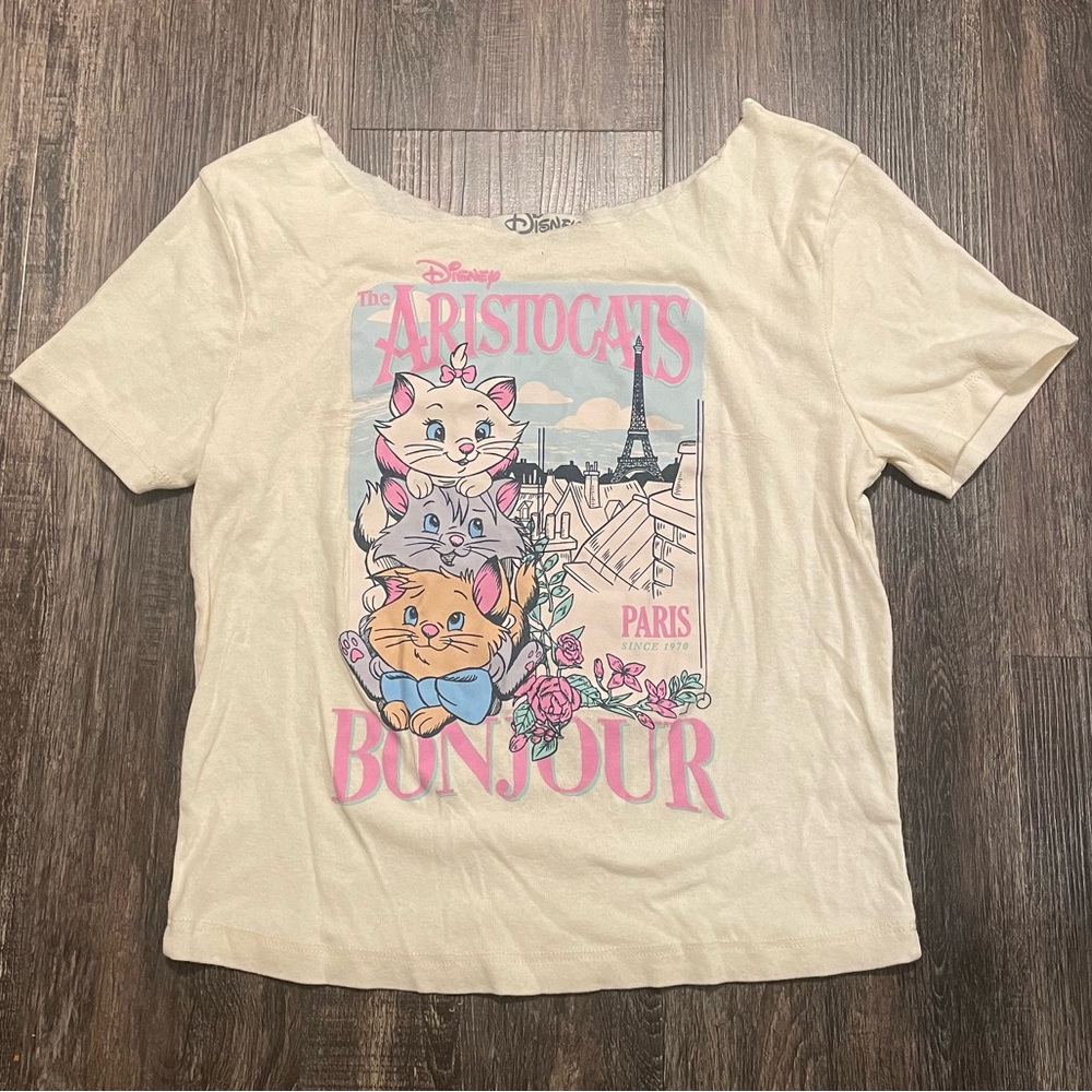 2/$6 • Disney Aristocats Tee L